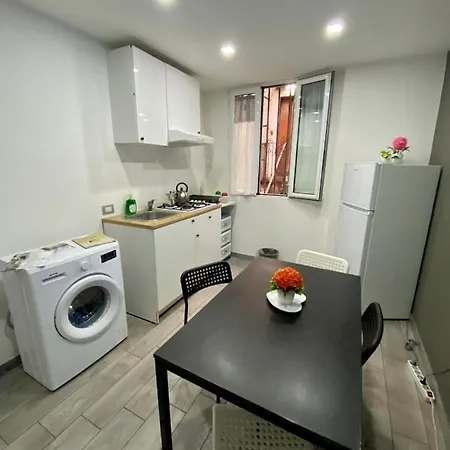 Angelas House Apartamento Nápoles