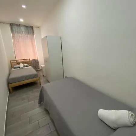 Apartment Angelas House *