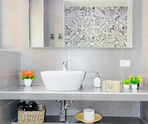 Angelas House Апартаменты *