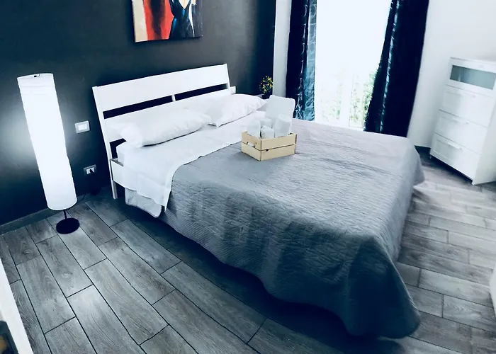 Angelas House * Неаполь